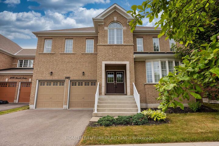 Property Photo:  1980 Kurelo Drive  ON L1K 0W8 