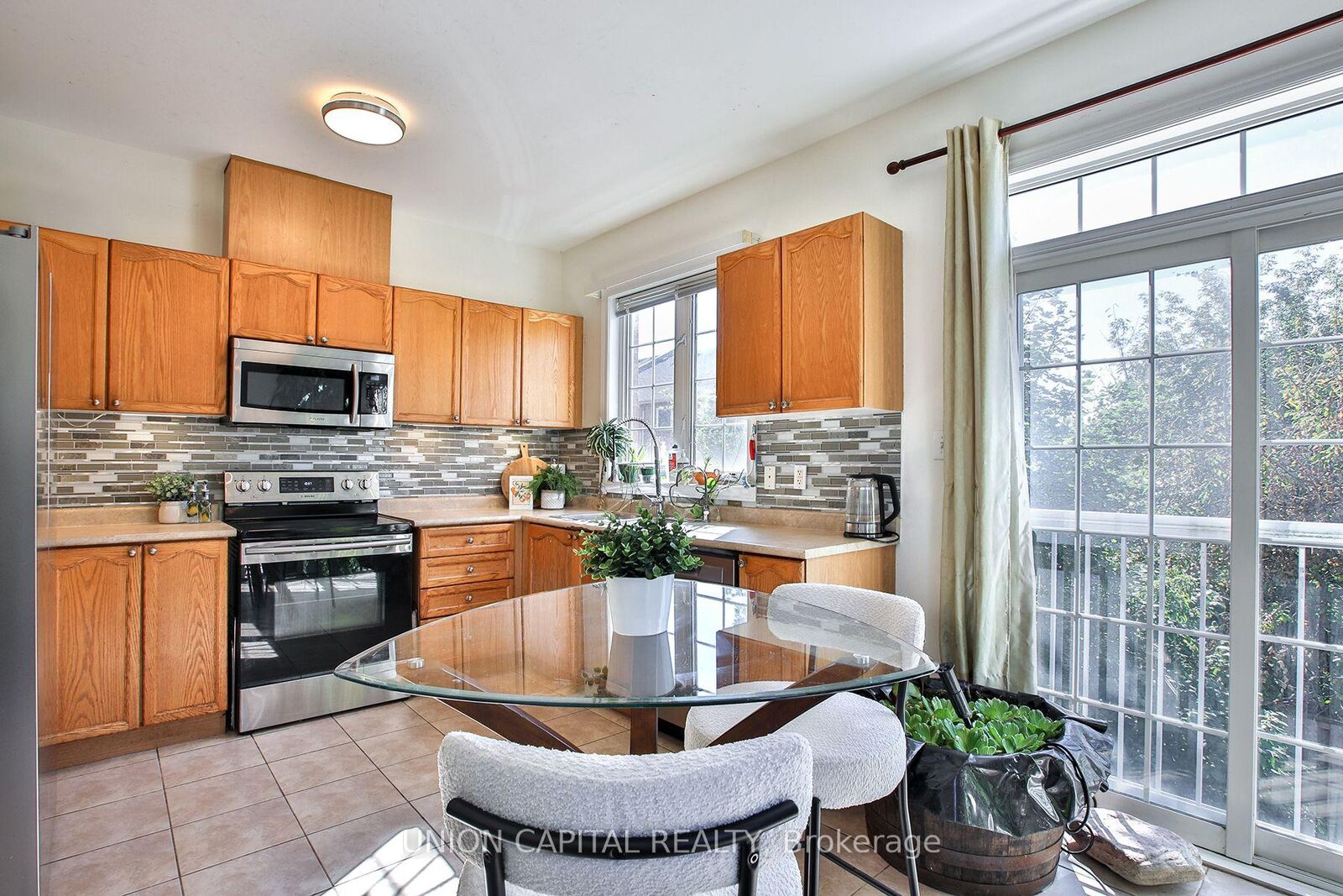 Property Photo:  60 Wilkie Lane  ON L1S 7S5 