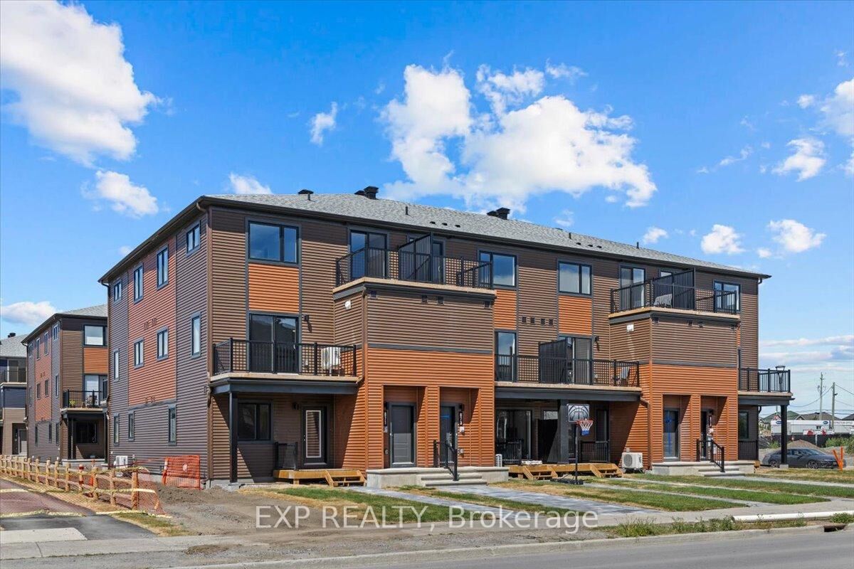 Property Photo:  1895 Stittsville Main Street  ON K2S 3K8 