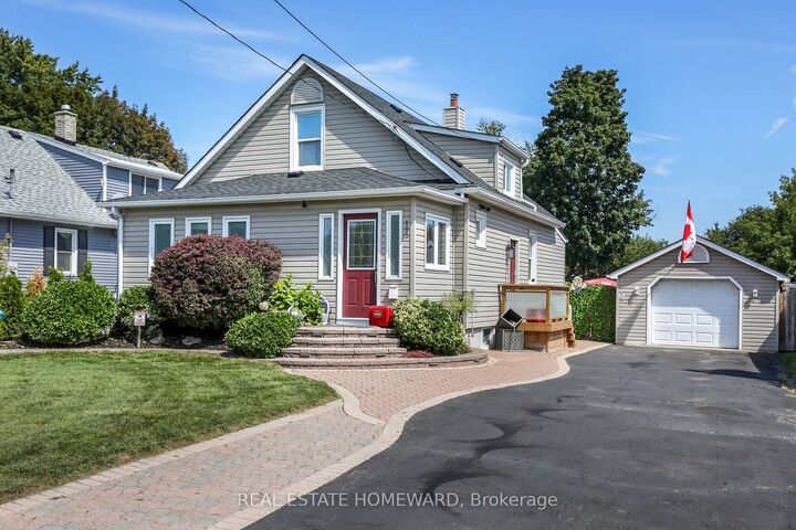 Photo de la propriété:  113 Gibbons Street  ON L1J 4Y1 