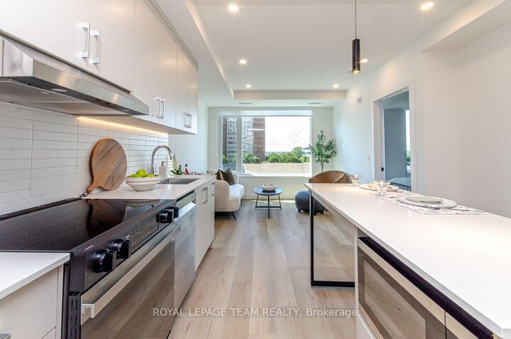 Property Photo:  398 Roosevelt Avenue 506  ON K2A 4J2 