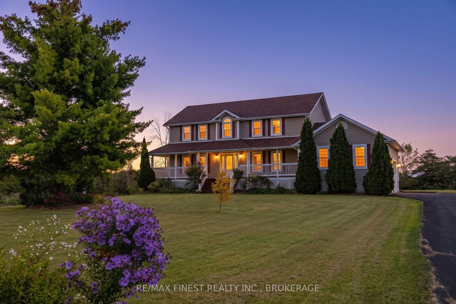 Property Photo: 1443 Old Wilton Road ON K0H 2H0