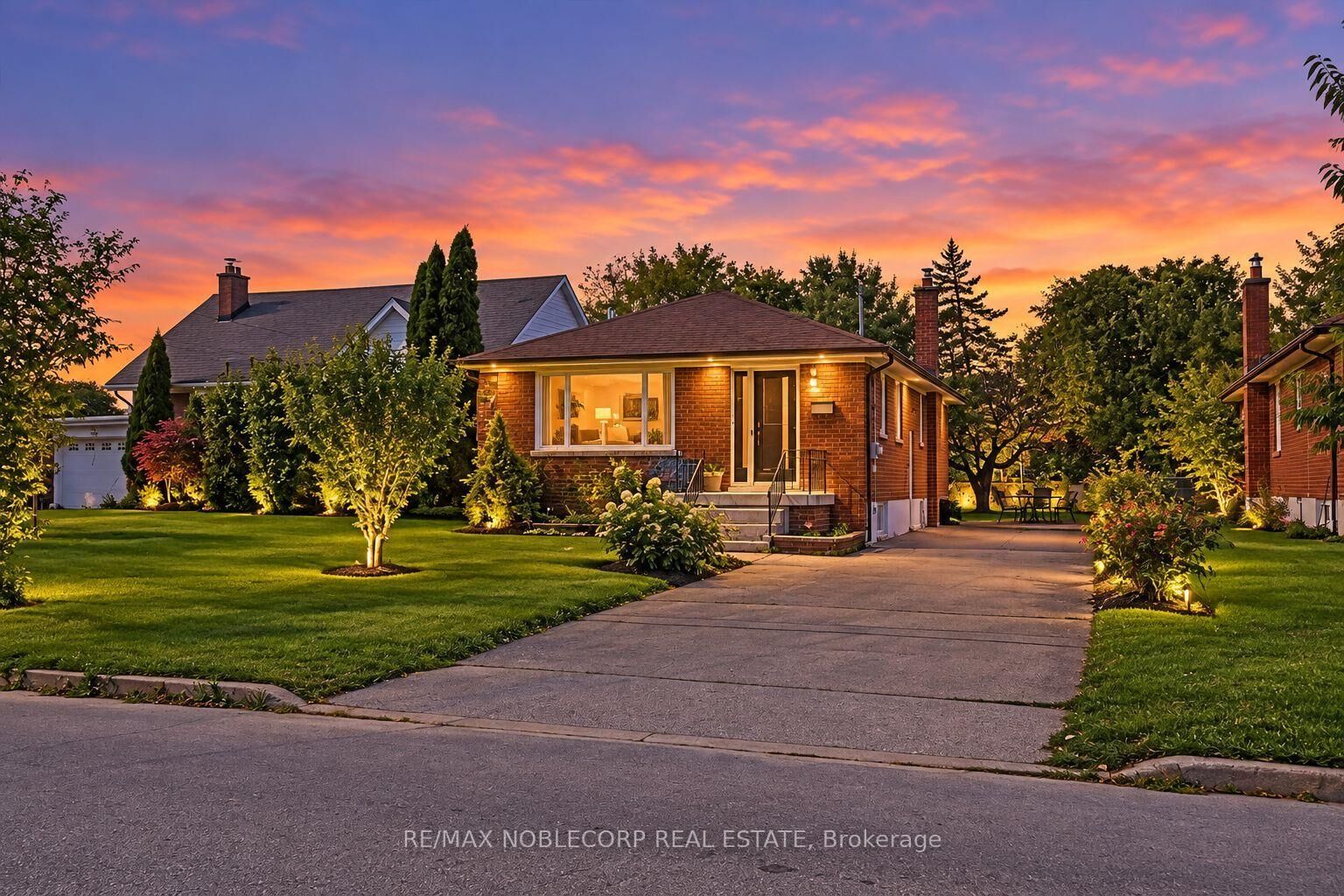 Property Photo: 66 Gooderham Drive ON M1R 3G7