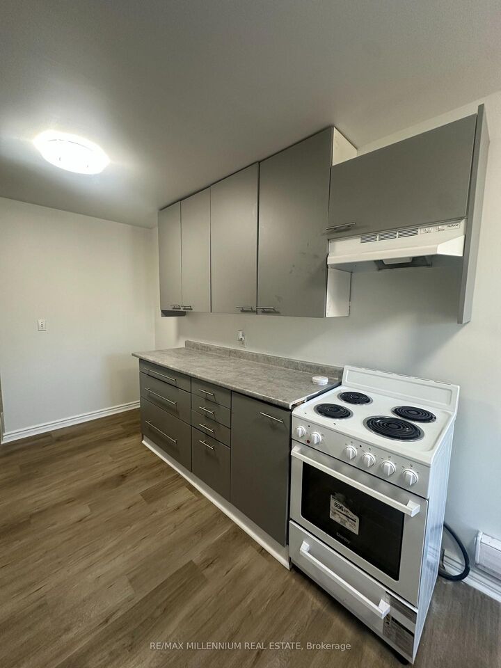 Property Photo:  167 Olive Avenue  ON L1H 2P1 