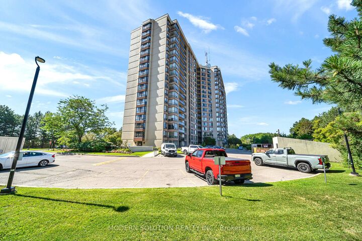 Property Photo:  20 Cherrytree Drive 501  ON L6Y 3V1 