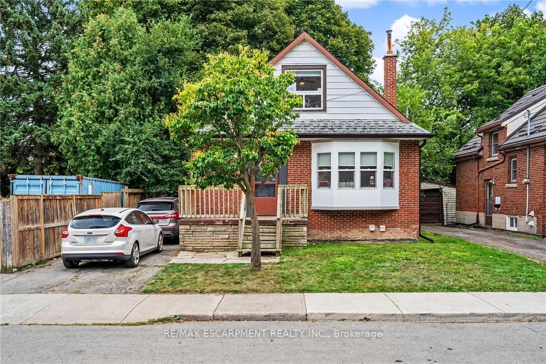Property Photo:  15 Mapes Avenue  ON L8S 2K3 