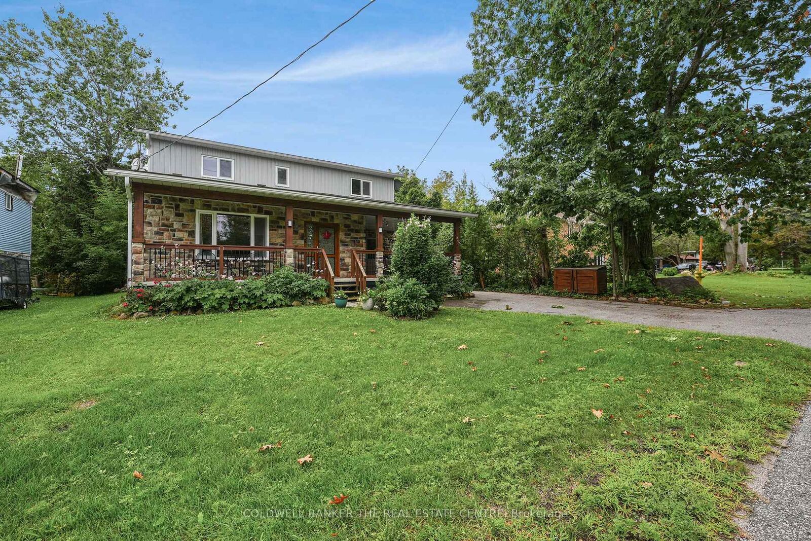 Property Photo: 247 Poplar Avenue ON L0K 1R0