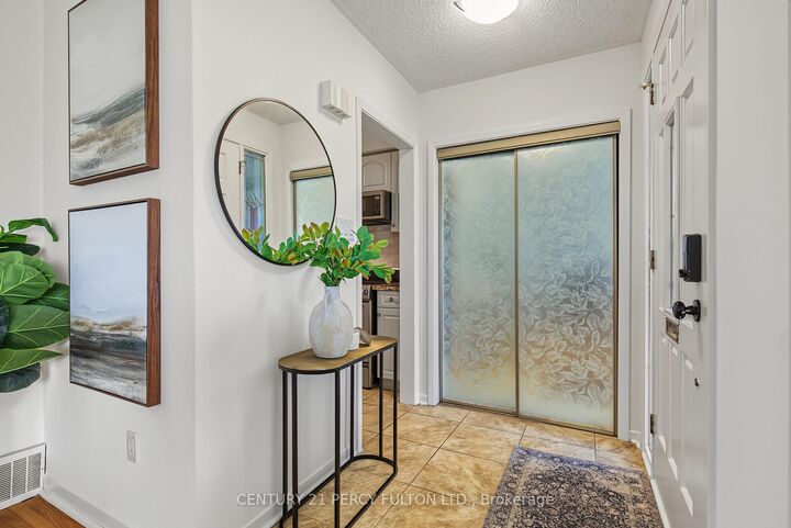 Property Photo:  412 Waverly Street N  ON L1J 5W3 