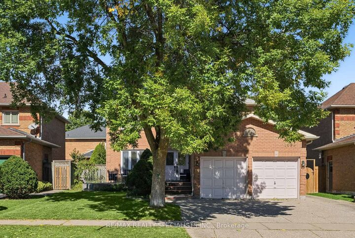 Property Photo:  1099 Thoresby Drive  ON L6J 7M6 
