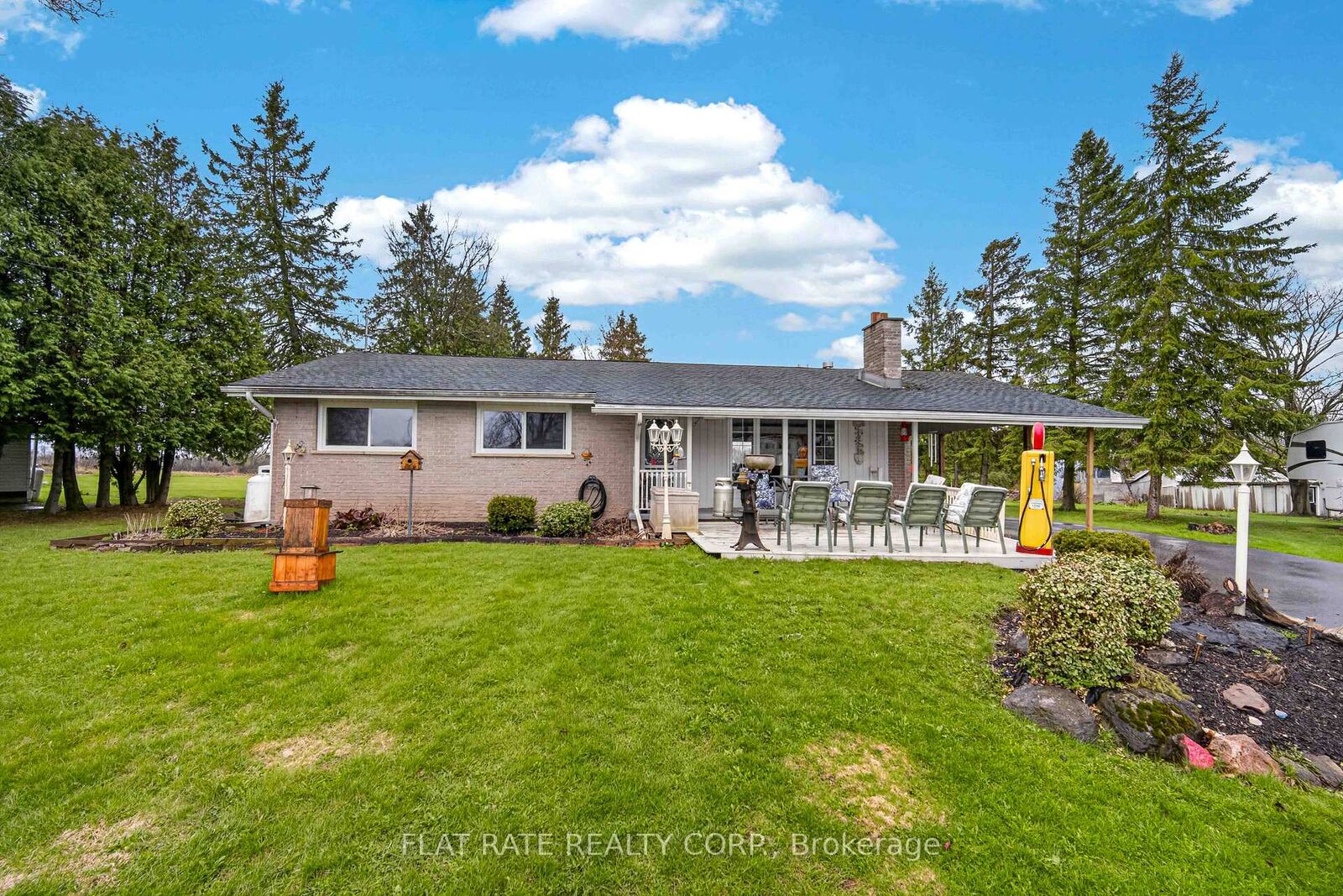 Photo de la propriété: 23 Willow Road ON K9J 6Y3