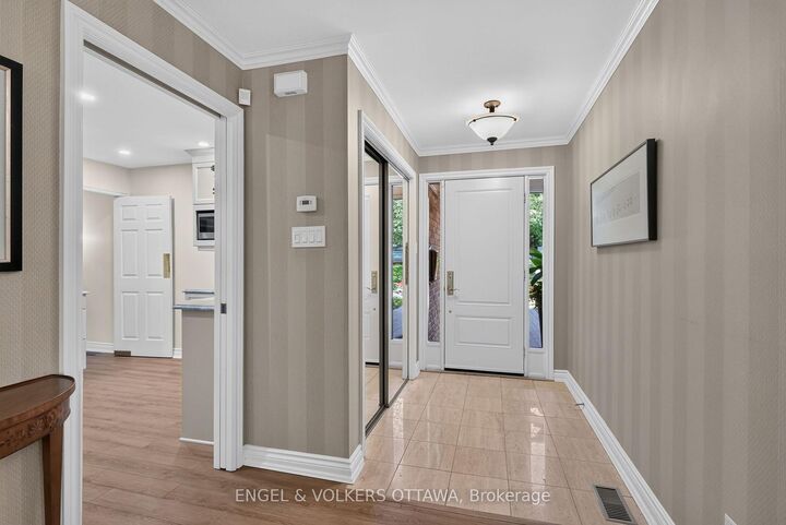 Photo de la propriété:  55 Whitemarl Drive 7  ON K1L 8J9 