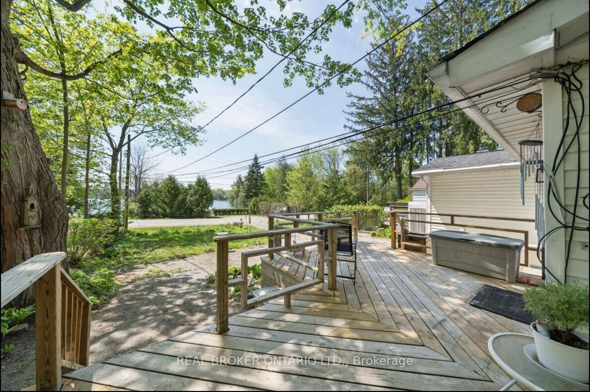 Property Photo:  42 Connor Drive  ON L4A 7X3 