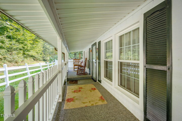 Property Photo:  2850 Ely Pucketts Creek Road  VA 24277 