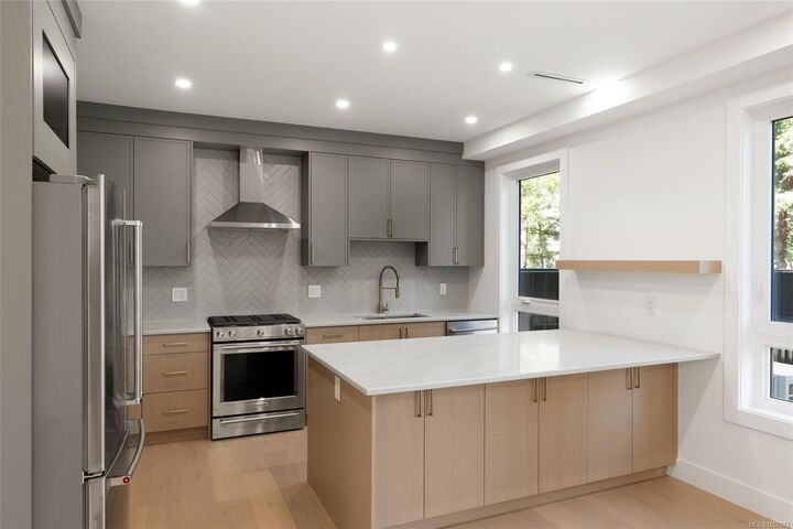 Property Photo:  2294 Gail Pl  BC V8L 2S2 