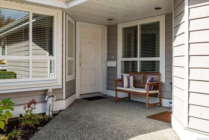 Property Photo: 1204 Gabriola Dr BC V9P 2X5