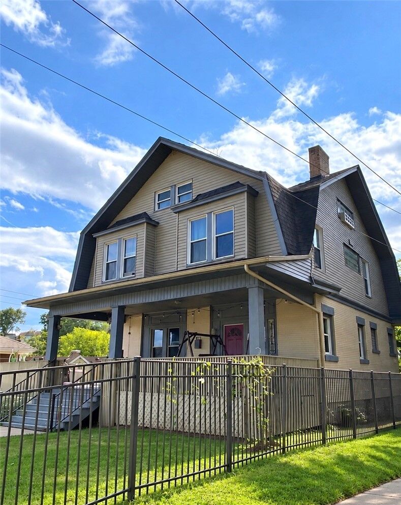 Property Photo:  1 Lawson Ave  PA 15205 
