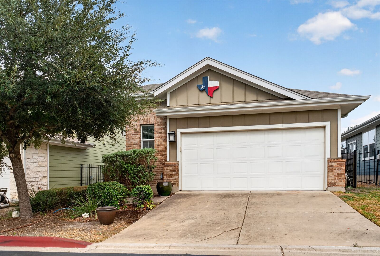Property Photo: 7200 Trafton Court TX 78741
