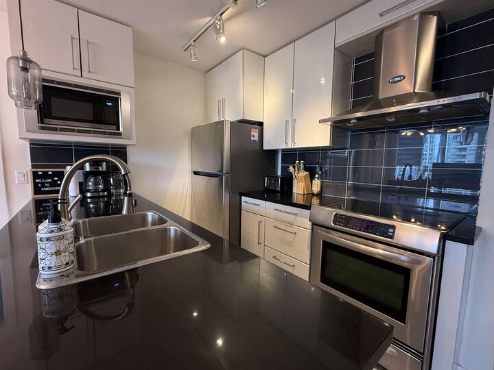 Property Photo:  689 Abbott Street 1002  BC V6B 0J2 