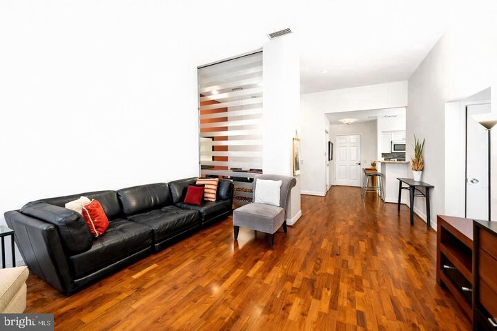 Property Photo: 1600 Arch Street 1610 PA 19103
