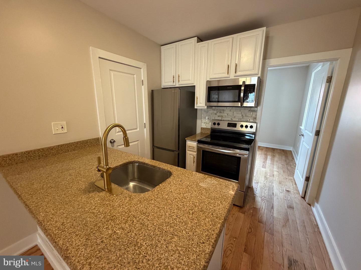 Property Photo:  1001 N Marshall Street 2  PA 19123 