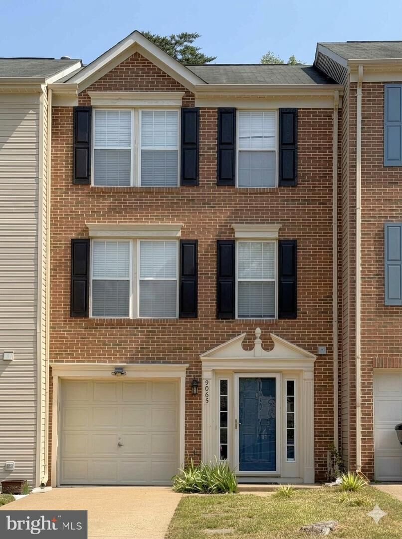 Property Photo:  9905 Grass Market Court  VA 22408 