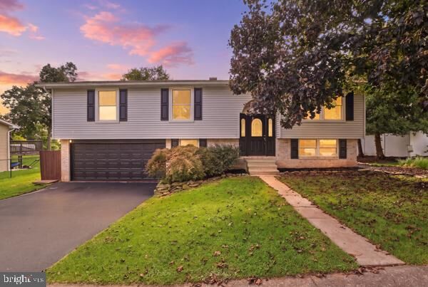 Property Photo:  216 Maplewood Drive  PA 17315 