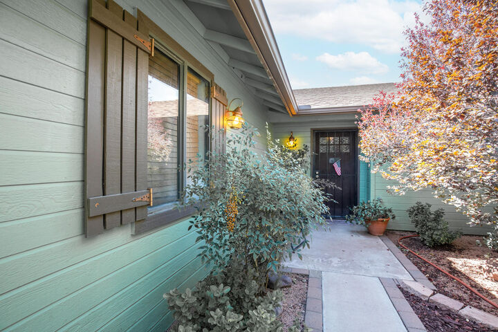 Property Photo:  132 W Lucky Lane  AZ 85541 