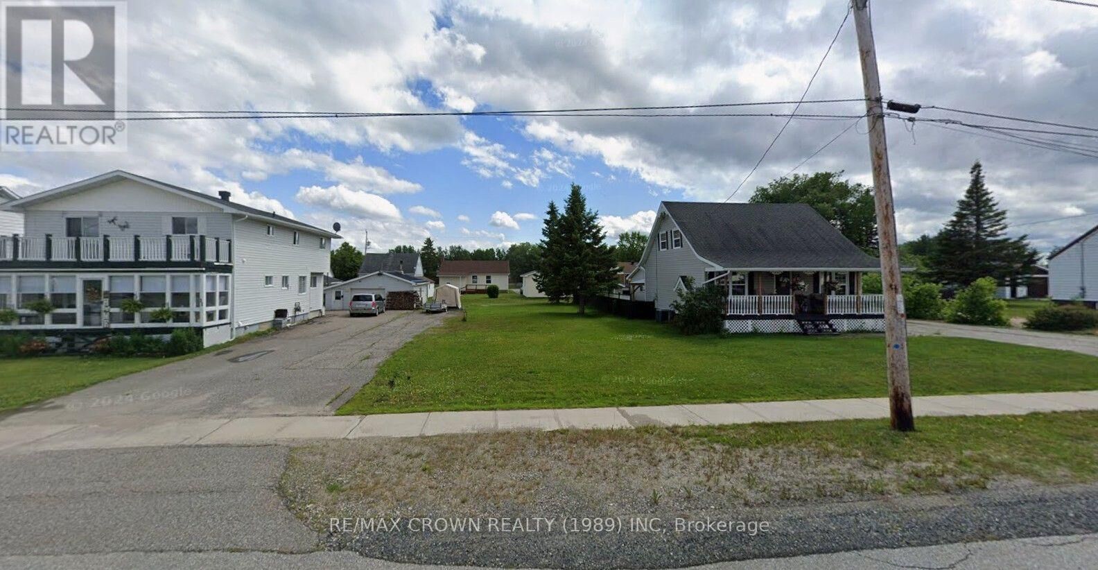 Property Photo:  15 Highway 11  ON P0L 2B0 