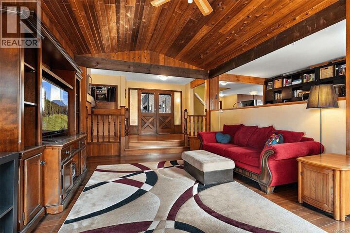 Property Photo: 1321 Prillaman Avenue BC V9E 2C6