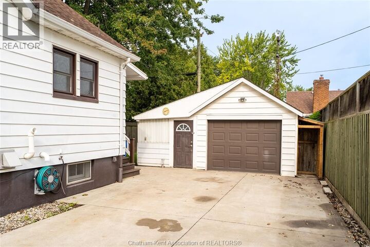 Property Photo:  1008 James Street  ON N8A 2P8 