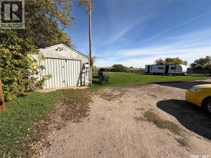 Photo de la propriété:  209 Government Road  SK S0G 5H0 
