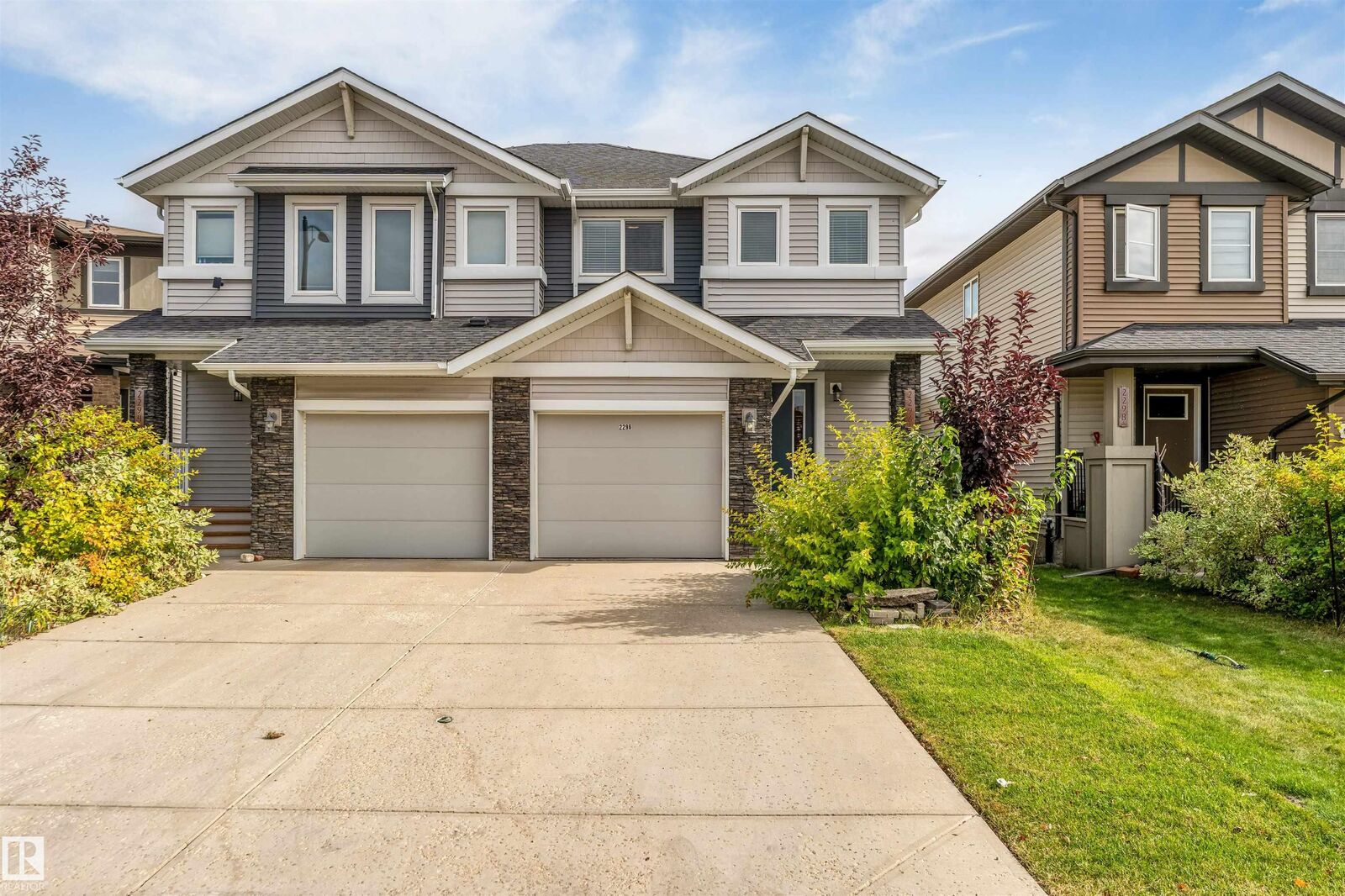 Property Photo: 2296 Casey Crescent SW AB T6W 3M8
