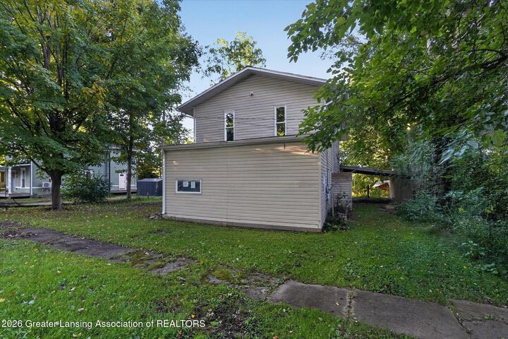 Property Photo:  116 Monroe Street  MI 49262 