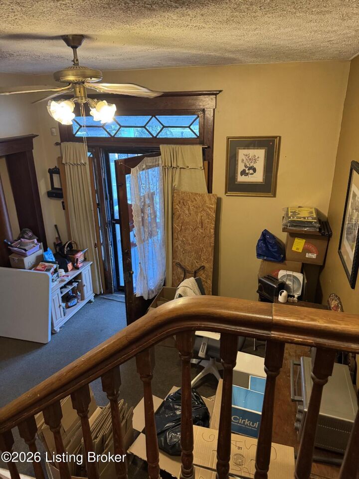 Property Photo:  2204 Portland Ave  KY 40212 