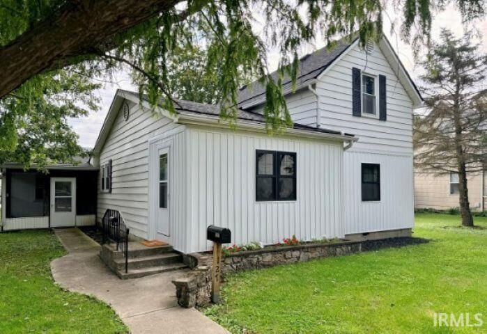 Property Photo: 127 S 9th Street IN 46733