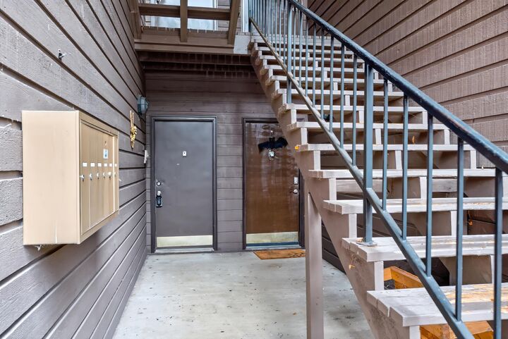 Property Photo:  750 Shaker Drive 507  KY 40504 