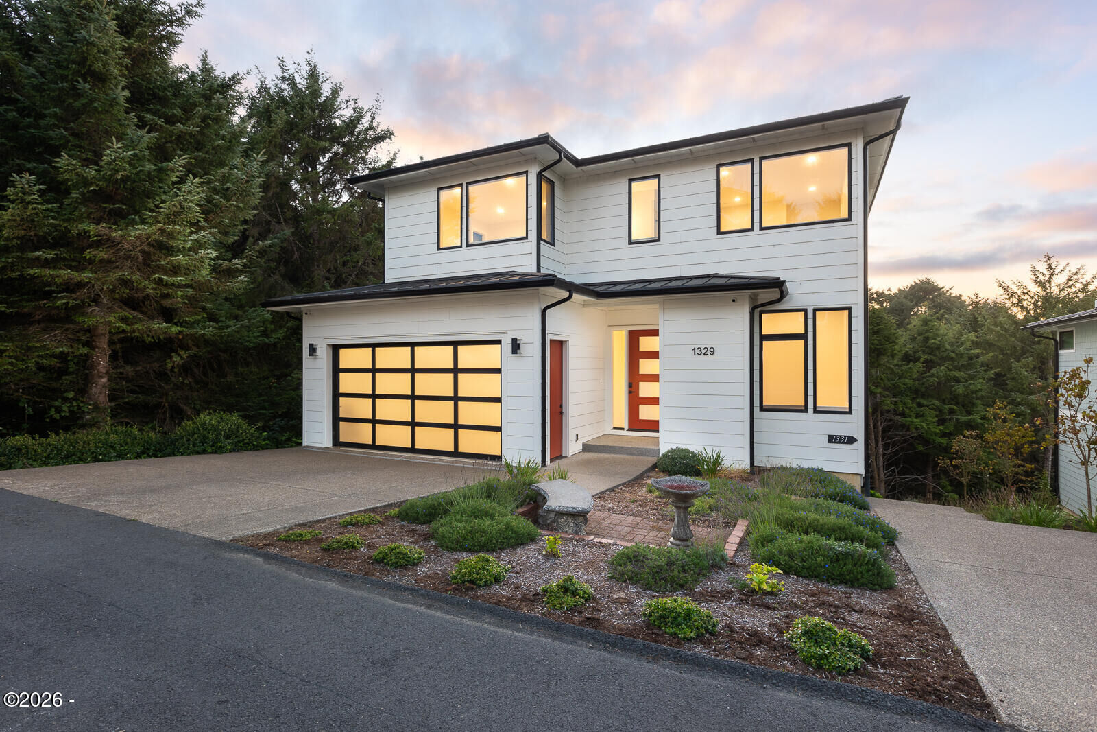 Property Photo:  1329 SW Fleet Avenue  OR 97367 