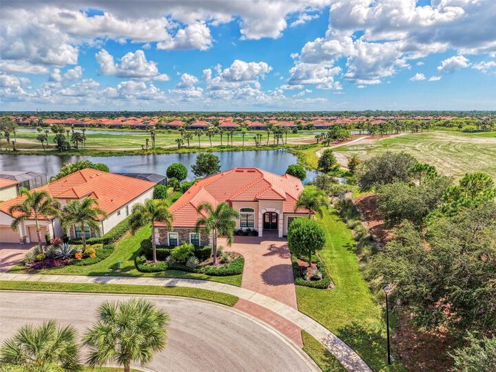 Property Photo:  10800 Whisk Fern Drive  FL 34293 