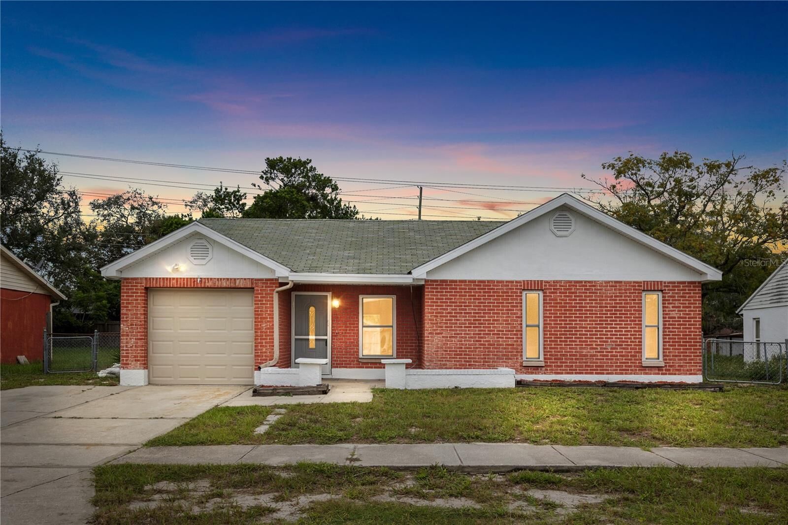 Property Photo: 8221 Autumn Oak Avenue FL 34668