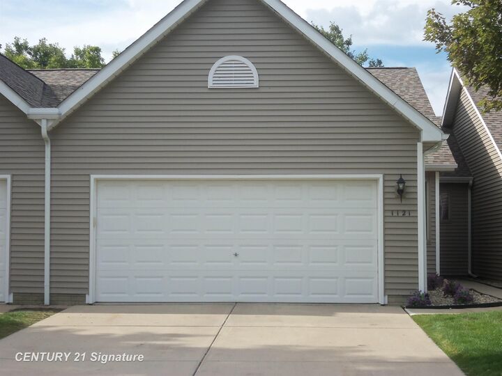 Property Photo:  1121 Jenna Lane  MI 48423 