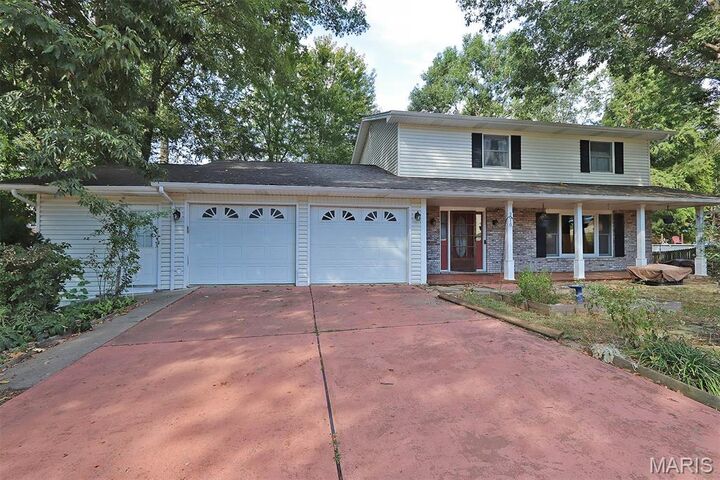 Property Photo:  2010 Pamela Drive  MO 63701 