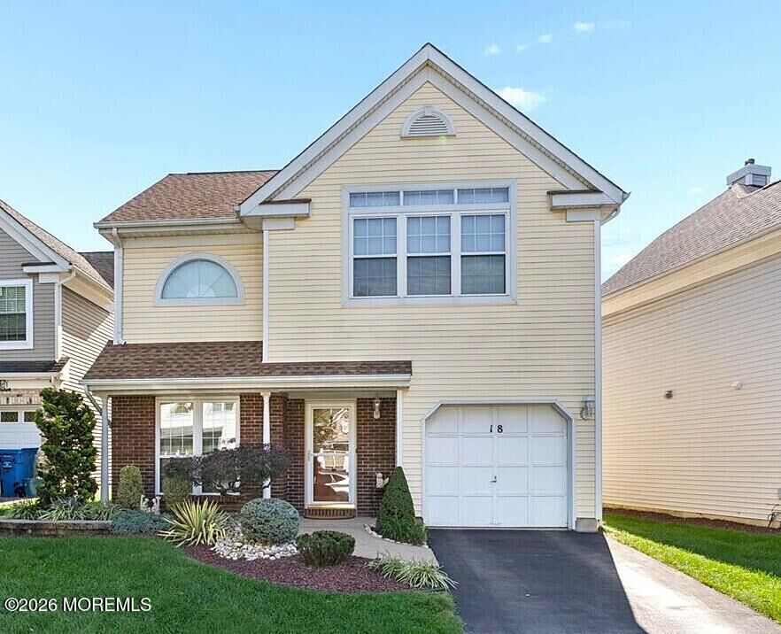 Property Photo:  18 Carlisle Court  NJ 08857 