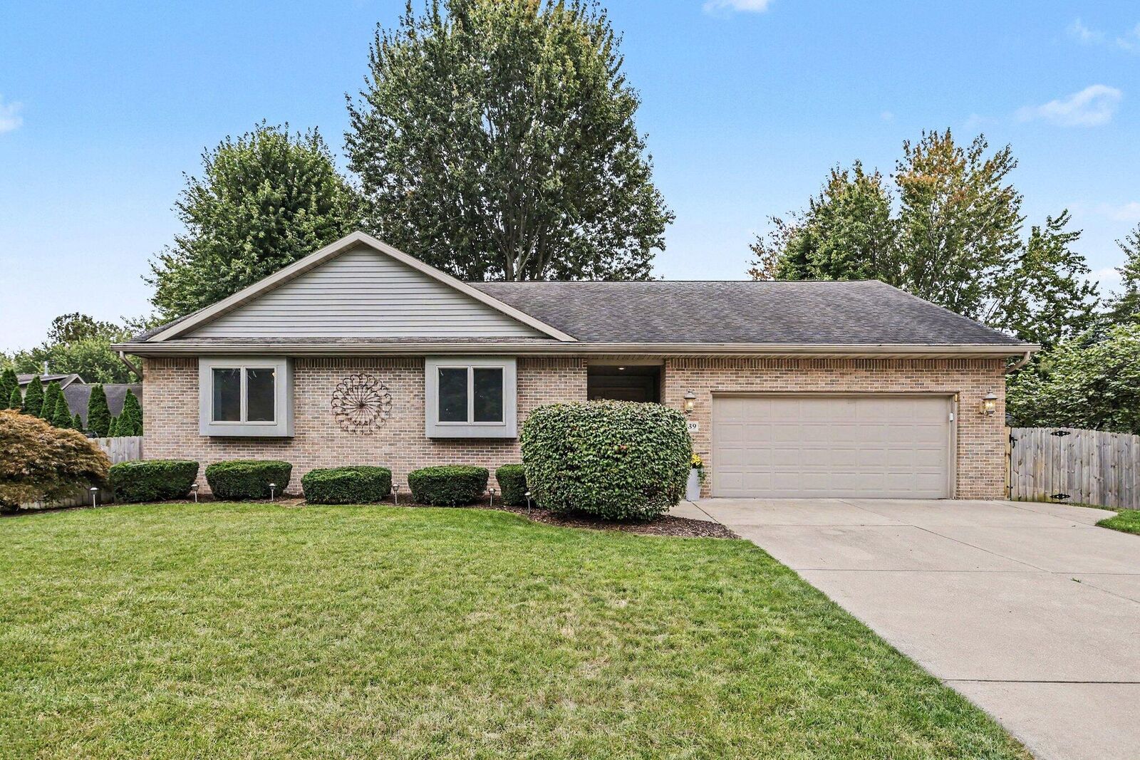 Property Photo:  4139 Grandwood Circle  MI 49085 