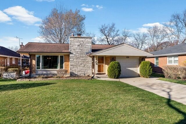 Property Photo:  402 S Na Wa Ta Avenue  IL 60056 