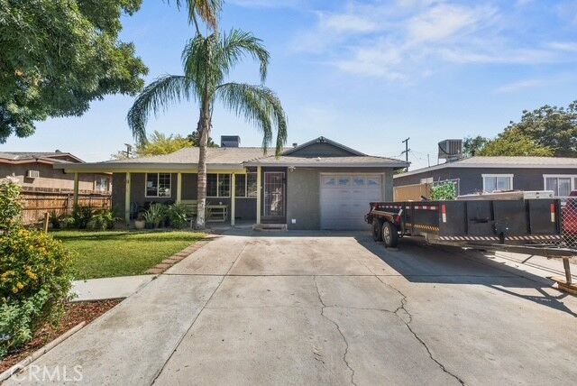 Property Photo:  509 Larry  CA 93307 