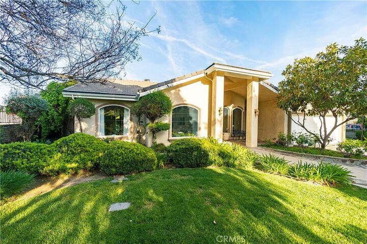 Property Photo:  9240 Encino  CA 91325 