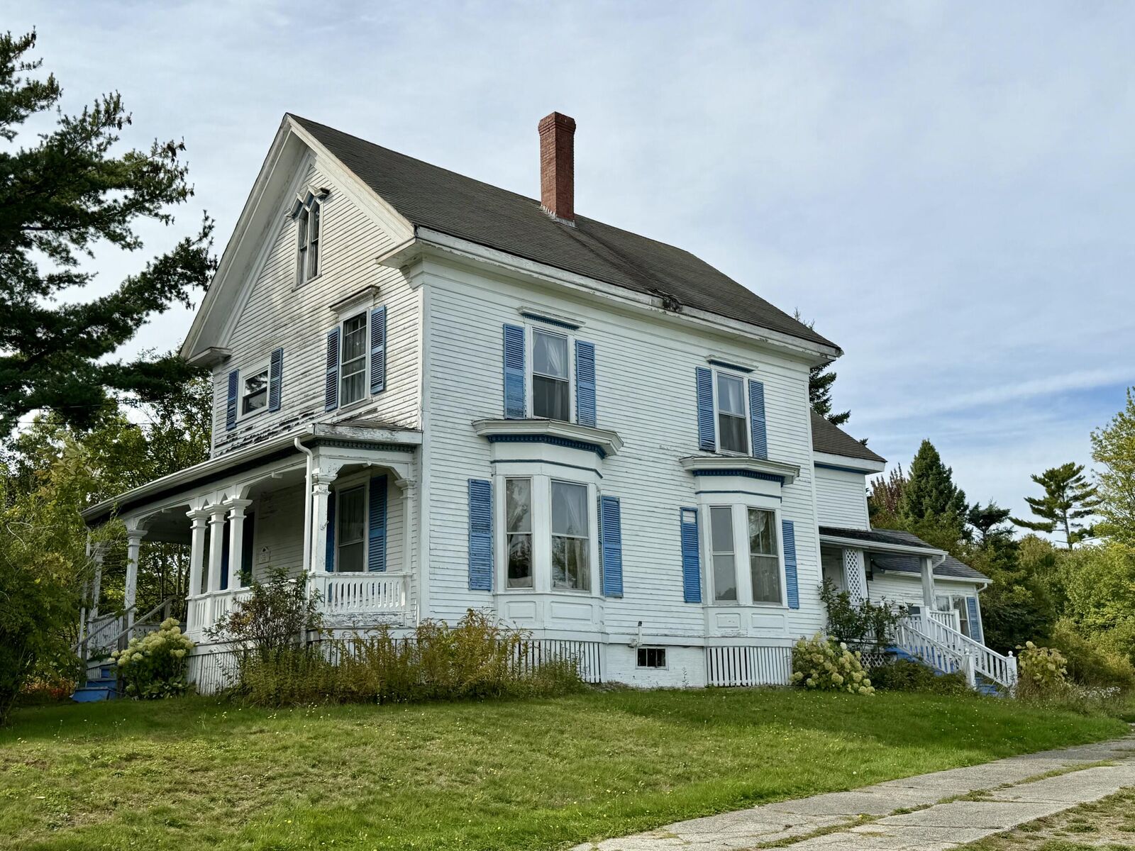 Property Photo:  121 Main Street  ME 04658 