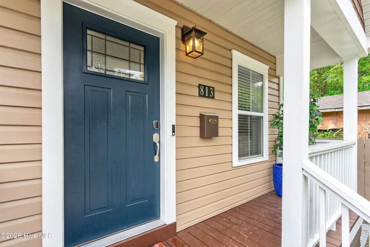 Property Photo: 813 N 7th Street NC 28401