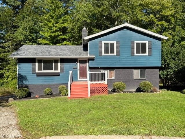 Property Photo:  1760 Karg Drive  OH 44313 