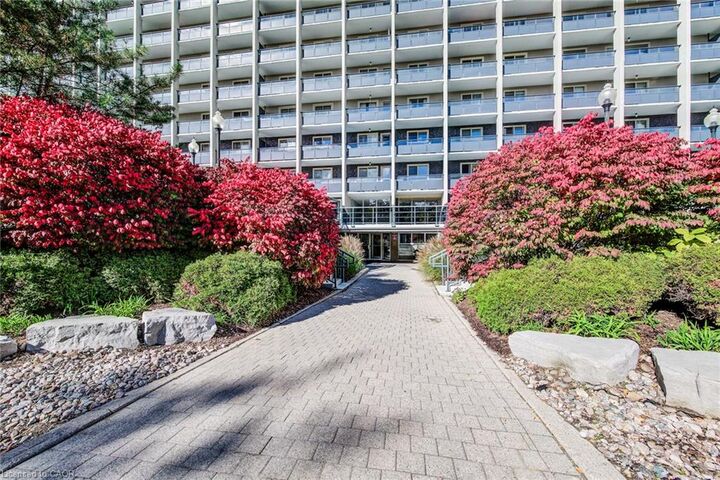 Property Photo: 58 Bridgeport Road E 505 ON N2J 4H5